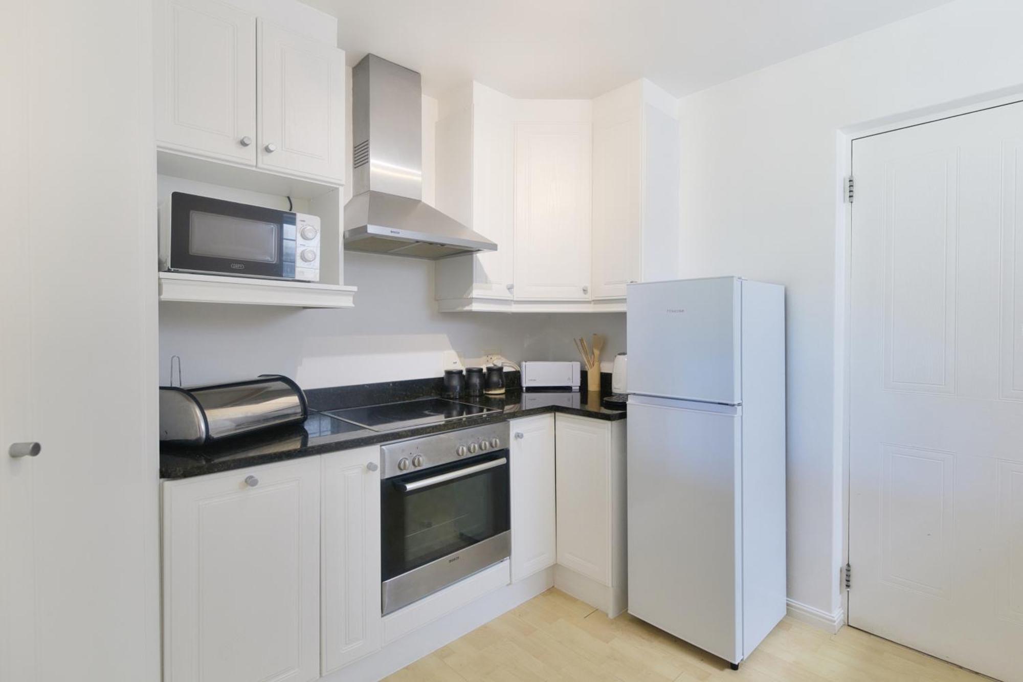 25 The Tides Apartment Струисбай Екстериор снимка